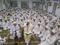 Eid ul Fitr: Ra's ul Hudood saheb in Taiyebi Masjid